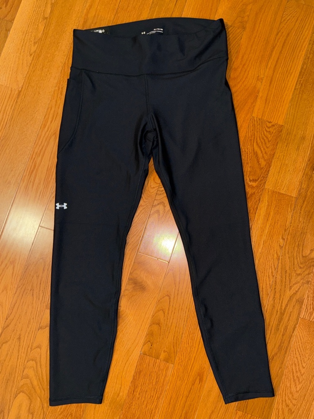 NWT women’s Under Armour Black leggings
